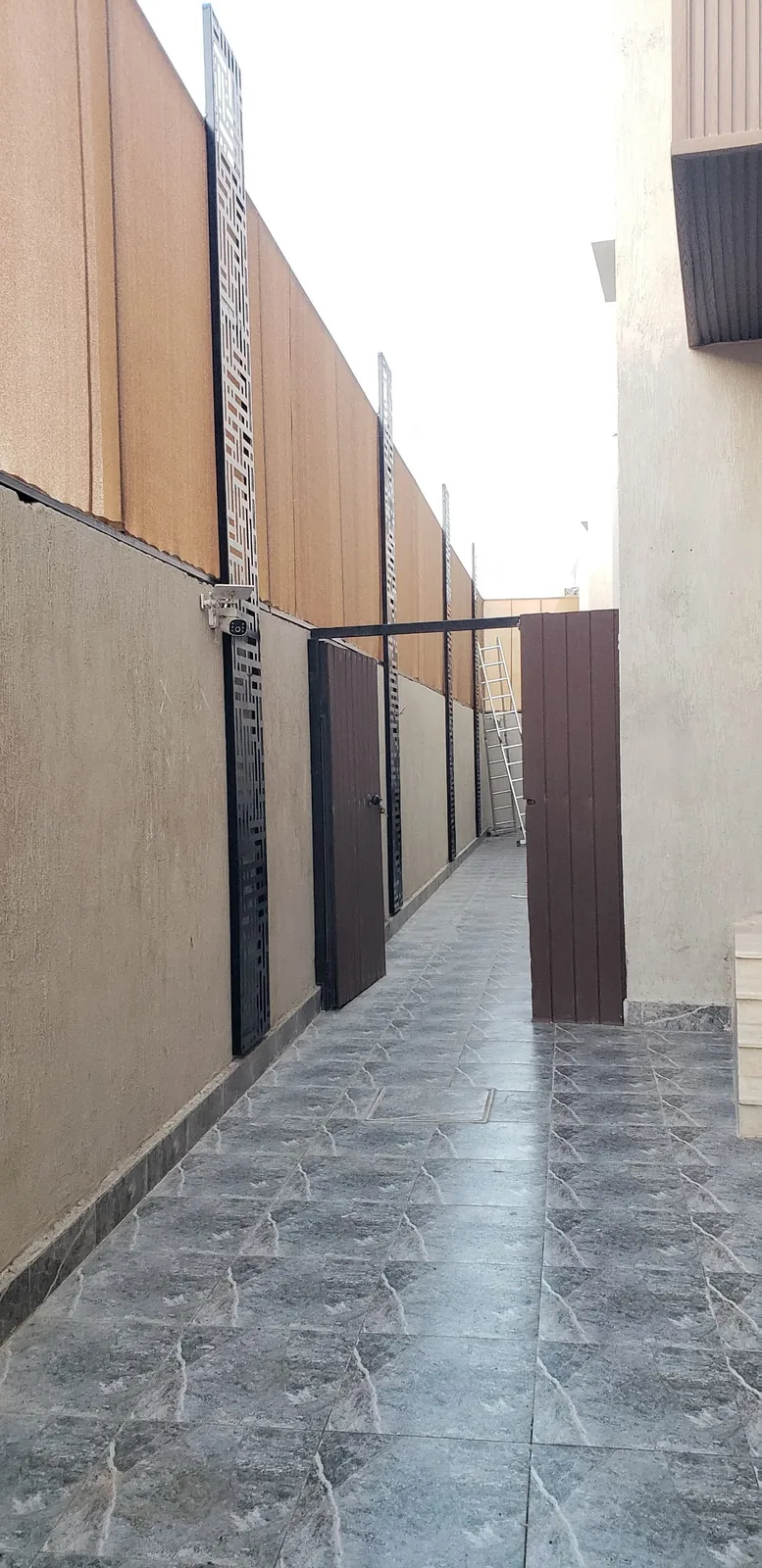 تنفيذ سواتر ومداخل - نموذج 12