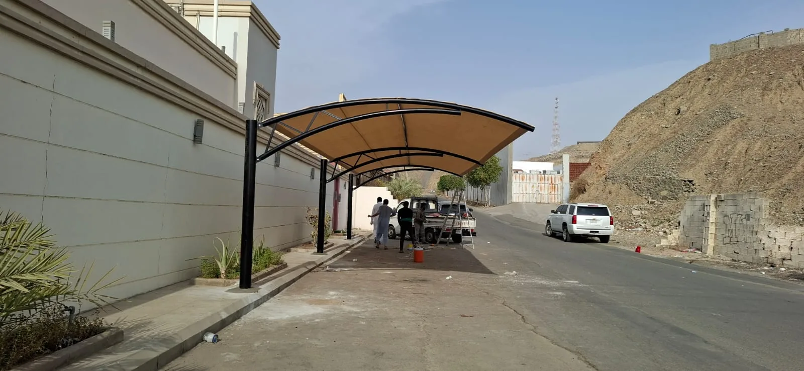 تنفيذ مظلات سيارات - نموذج 124