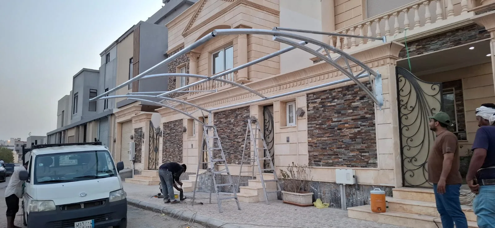 تنفيذ برجولات وهناجر - نموذج 130